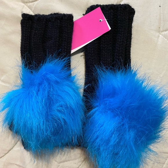 COPY - Nwt BETSEY Johnson trolls gloves - Picture 2 of 4